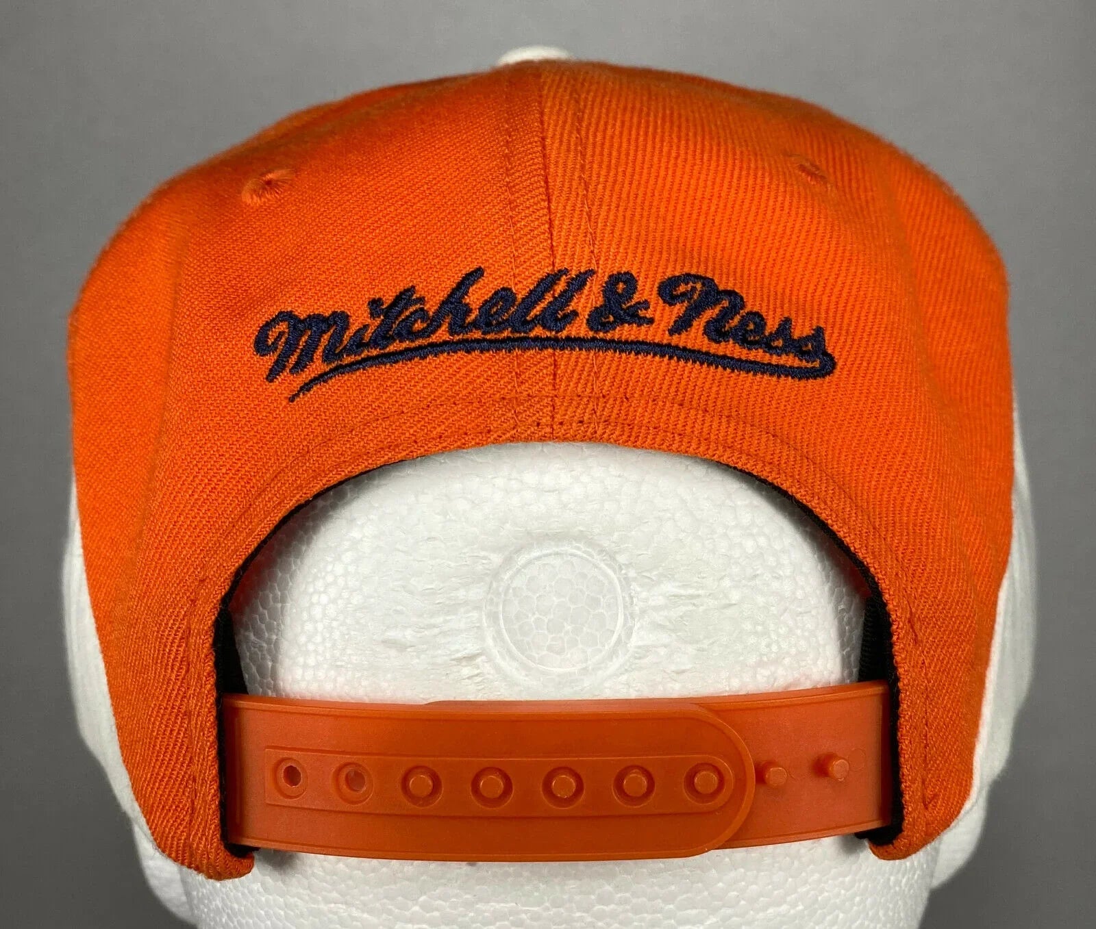 Mitchell and Ness NBA New York Knicks Pebble Bell Curve Hat, Cap, New