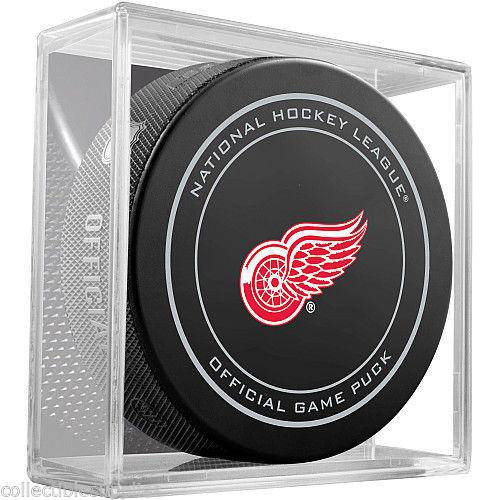 NHL Detroit Red Wings Official Game Puck in Display Cube - 757 Sports Collectibles